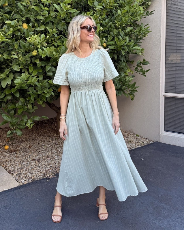 Iolana dress - Soft Khaki | Women's Cotton Smock Midi Dress